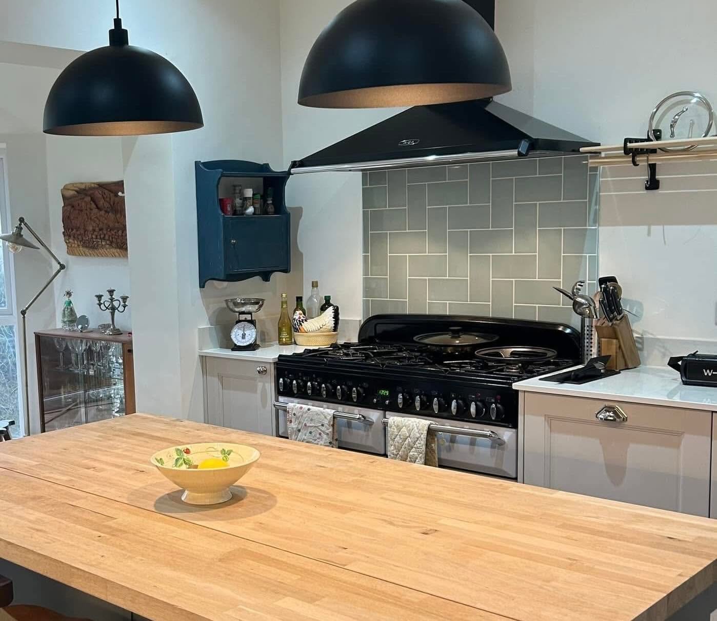 New kitchen electrical layout with pendant lighting and downlights, Yeadon renovation.