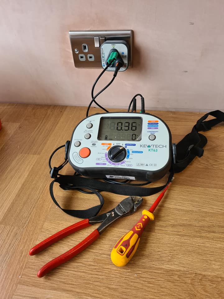 House Rewires Leeds - Full & Part House Rewire electrical testing BRO Electrical